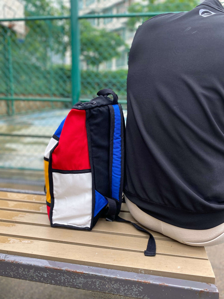 Spacious Soelaas Travel Drawstring Backpack - Ideal for Adventurers"     A top-down view of the Soelaas travel drawstring backpack, highlighting its spacious interior, perfect for adventurous journeys. The canvas material ensures durability while the drawstring closure allows for easy access.
